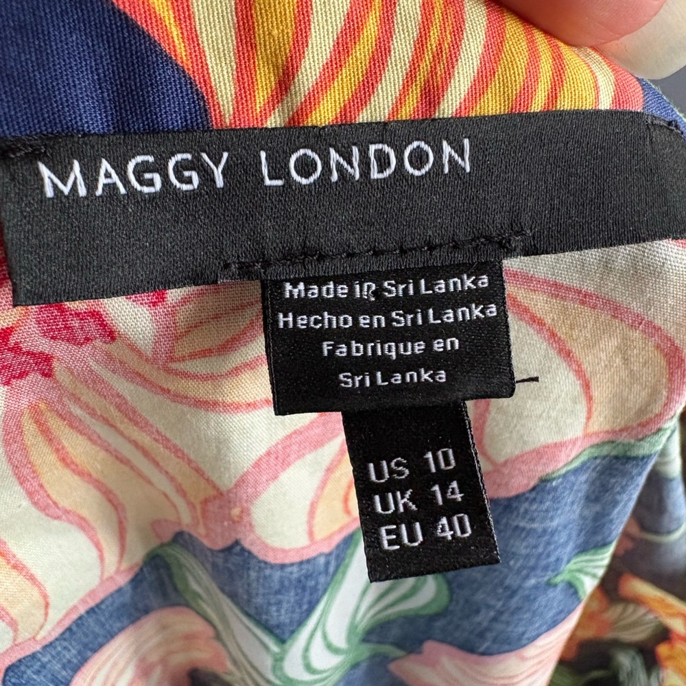 Maggy London Navy Floral Tie-Waist Sleeveless maxi dress with Yellow Flowers 10 - Picture 3 of 9